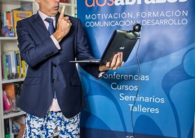 Carlos Hernández - Dosabrazos